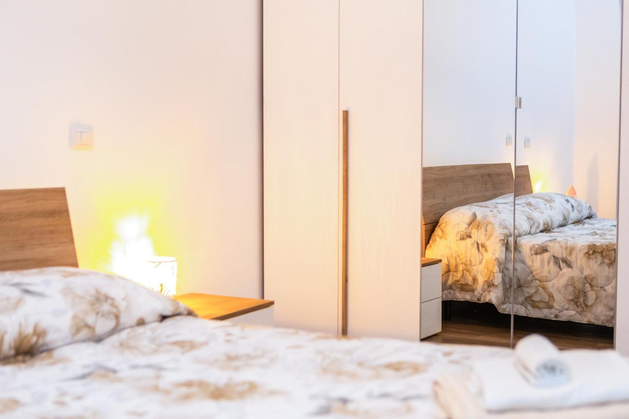 Metrofront-Apartment Roma Екстер'єр фото